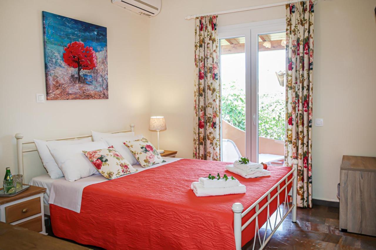 Navigator Villas - Houses Akharavi Extérieur photo